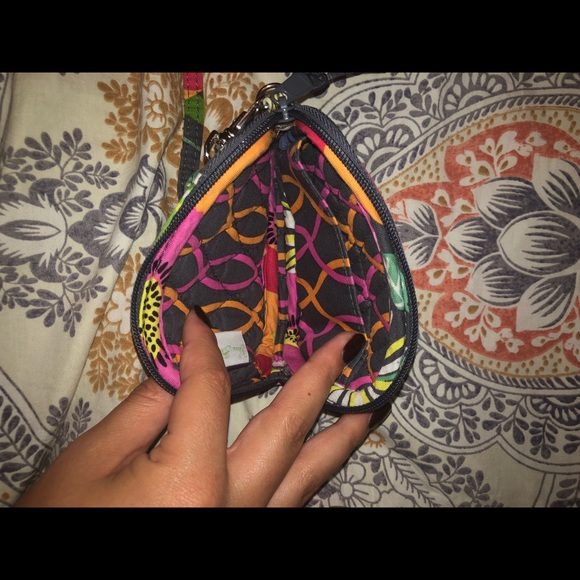 EUC Vera Bradley patterned wallet - Picture 2 of 5